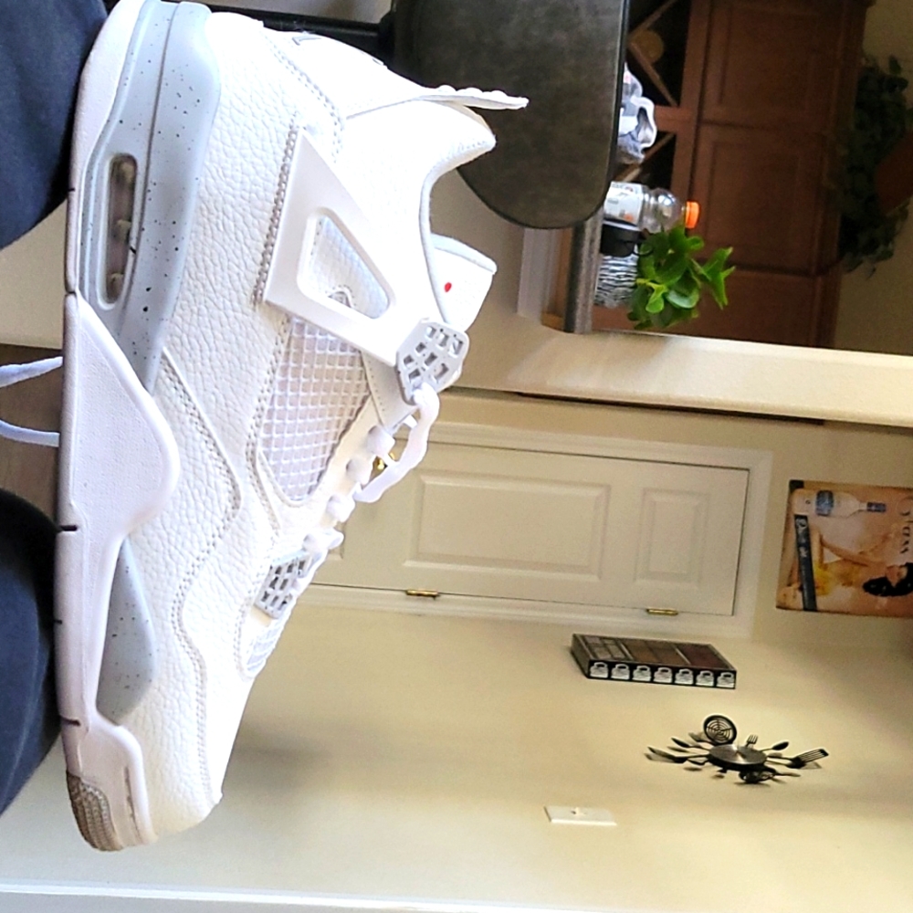 Jordan 4 white oreo
